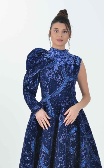 In Couture 5189 Dress