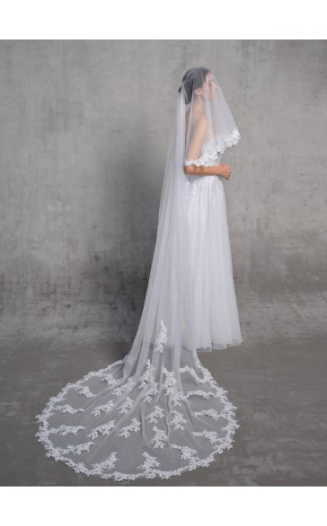 Two-tier Lace Applique Edge Chapel Bridal Veils With Lace