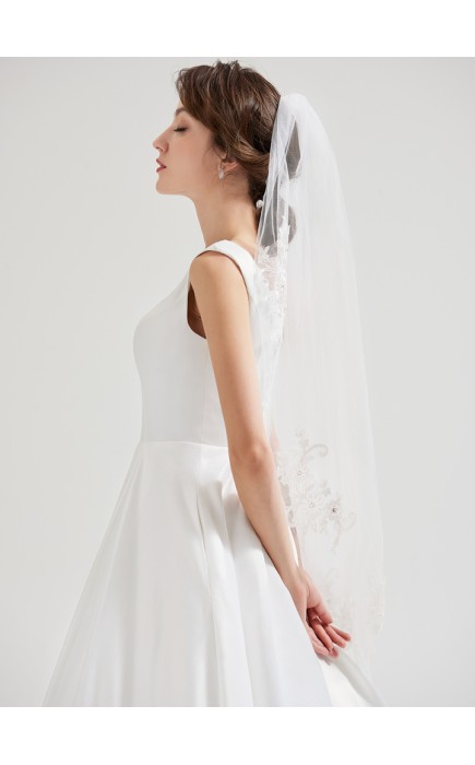 One-tier Cut Edge Fingertip Bridal Veils