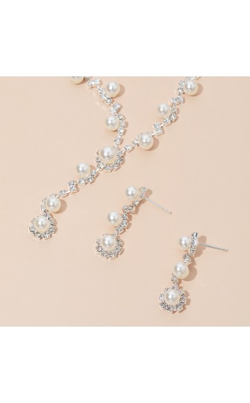 Ladies' Elegant Alloy With Irregular Rhinestone Jewelry Sets