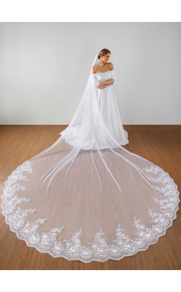 One-tier Lace Applique Edge Cathedral Bridal Veils With Lace