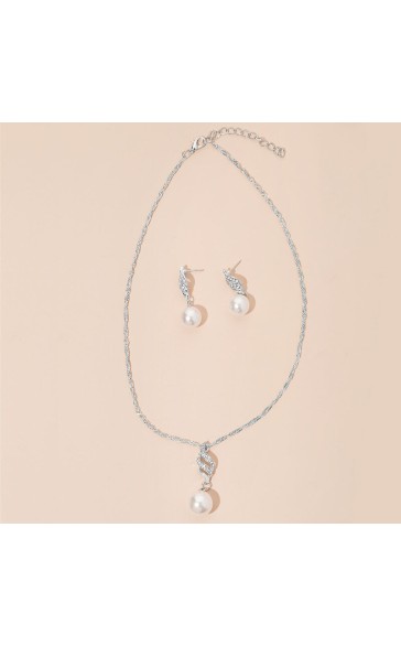 Ladies' Elegant Alloy With Irregular Rhinestone Jewelry Sets