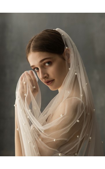 One-tier Pencil Edge Chapel Bridal Veils With Faux Pearl