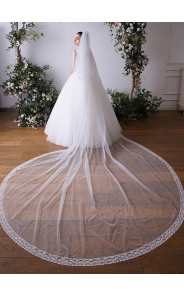 Two-tier Lace Applique Edge Cathedral Bridal Veils With Lace