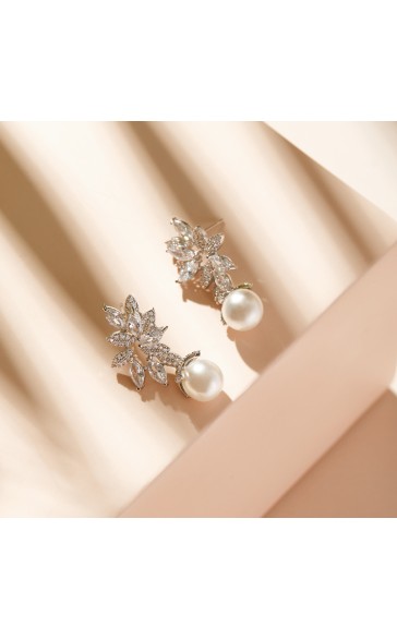 Elegant Alloy With Irregular Rhinestone Earrings