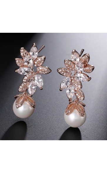 Elegant Alloy With Irregular Rhinestone Earrings