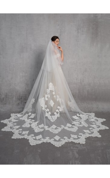 Two-tier Lace Applique Edge Cathedral Bridal Veils With Lace