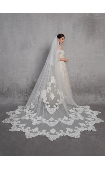 Two-tier Lace Applique Edge Cathedral Bridal Veils With Lace