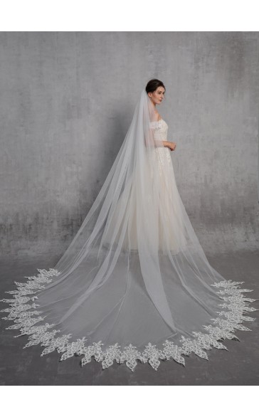 One-tier Lace Applique Edge Elbow Bridal Veils With Lace