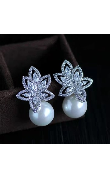 Ladies' Beautiful Alloy Earrings