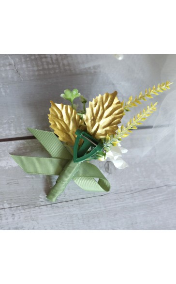 Elegant Free-Form Silk Flower Boutonniere - Boutonniere