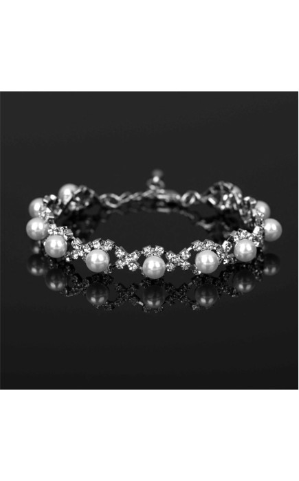 Ladies' Elegant/Beautiful/Classic Alloy With Irregular Cubic Zirconia Bracelets