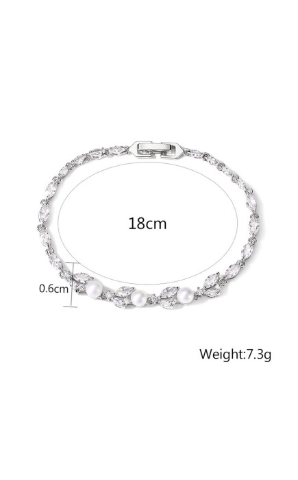 Ladies'/Couples' Elegant/Beautiful/Fashionable/Classic/Simple Alloy With Irregular Cubic Zirconia Bracelets