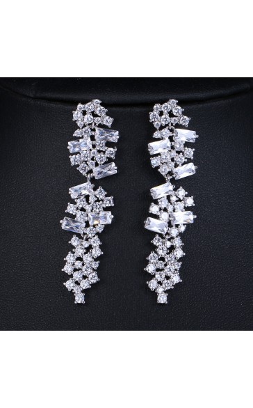 Ladies'/Couples' Elegant/Beautiful/Fashionable/Classic/Simple Alloy With Irregular Cubic Zirconia Earrings