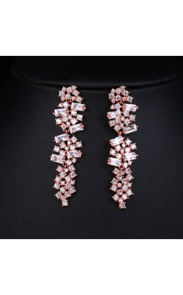 Ladies'/Couples' Elegant/Beautiful/Fashionable/Classic/Simple Alloy With Irregular Cubic Zirconia Earrings