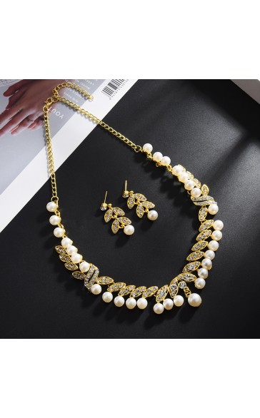 Ladies'/Couples' Elegant/Beautiful/Fashionable/Classic/Simple Alloy With Irregular Pearl Jewelry Sets