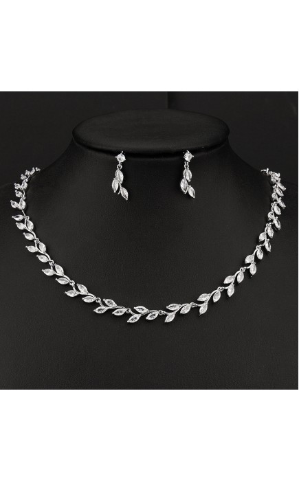 Ladies'/Couples' Elegant/Beautiful/Fashionable/Classic/Simple Alloy With Irregular Cubic Zirconia Jewelry Sets