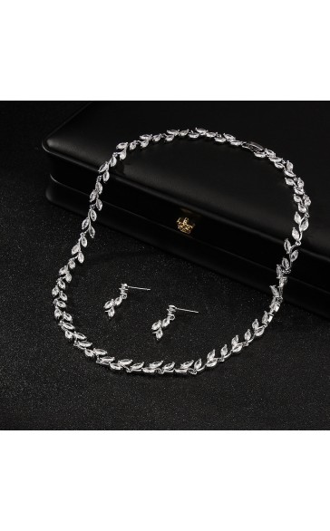 Ladies'/Couples' Elegant/Beautiful/Fashionable/Classic/Simple Alloy With Irregular Cubic Zirconia Jewelry Sets