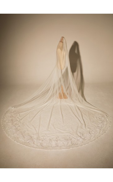 One-tier Sequin Trim Edge Cathedral Bridal Veils With Sequin/Lace