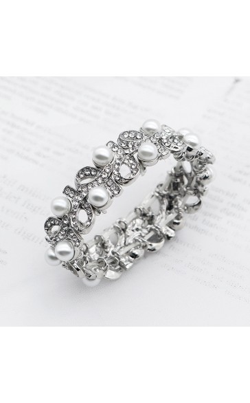 Beautiful/Charming/Attractive Alloy With Round Rhinestone/Imitation Pearls Bracelets