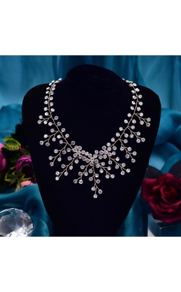 Beautiful Alloy With Round Rhinestone Necklaces