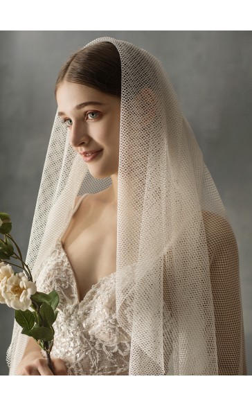 Two-tier Cut Edge Cathedral Bridal Veils With Lace