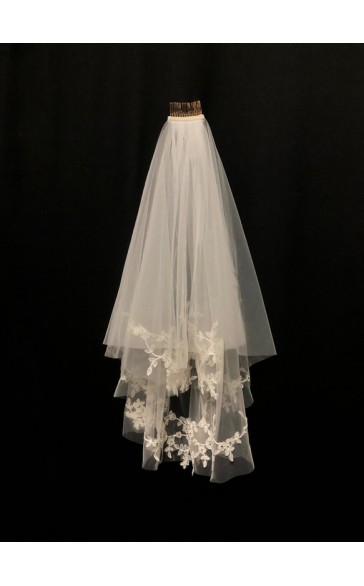 Two-tier Cut Edge Fingertip Bridal Veils With Lace