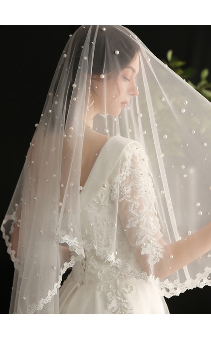 Two-tier Lace Applique Edge Fingertip Bridal Veils With Beading