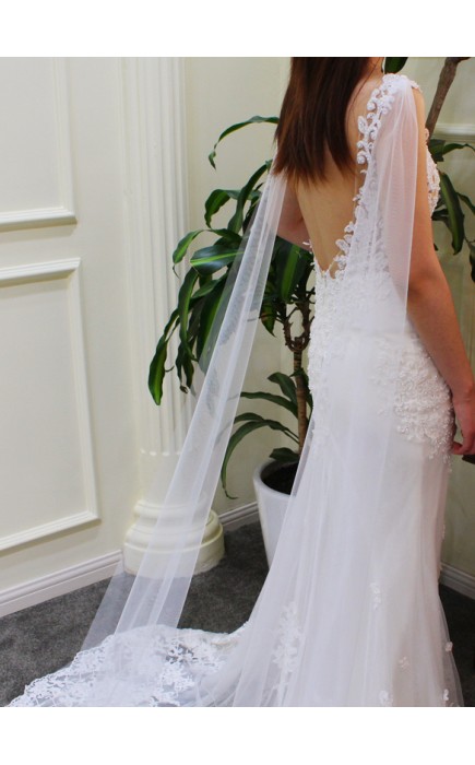 One-tier Cut Edge Chapel Bridal Veils With Lace