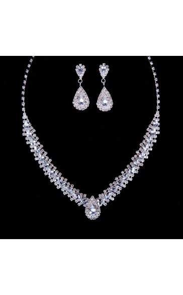 Gorgeous Alloy With Irregular Rhinestone Jewelry Sets