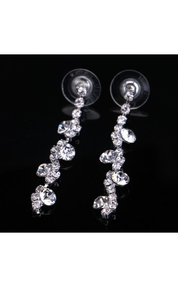 Ladies' Flower Shaped Alloy With Irregular Cubic Zirconia Jewelry Sets