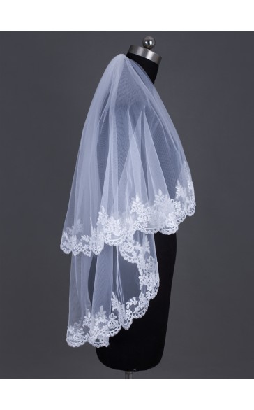 Two-tier Lace Applique Edge Elbow Bridal Veils With Lace