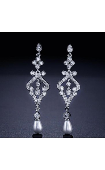 Ladies' Luxurious Alloy With Irregular Pearl Earrings